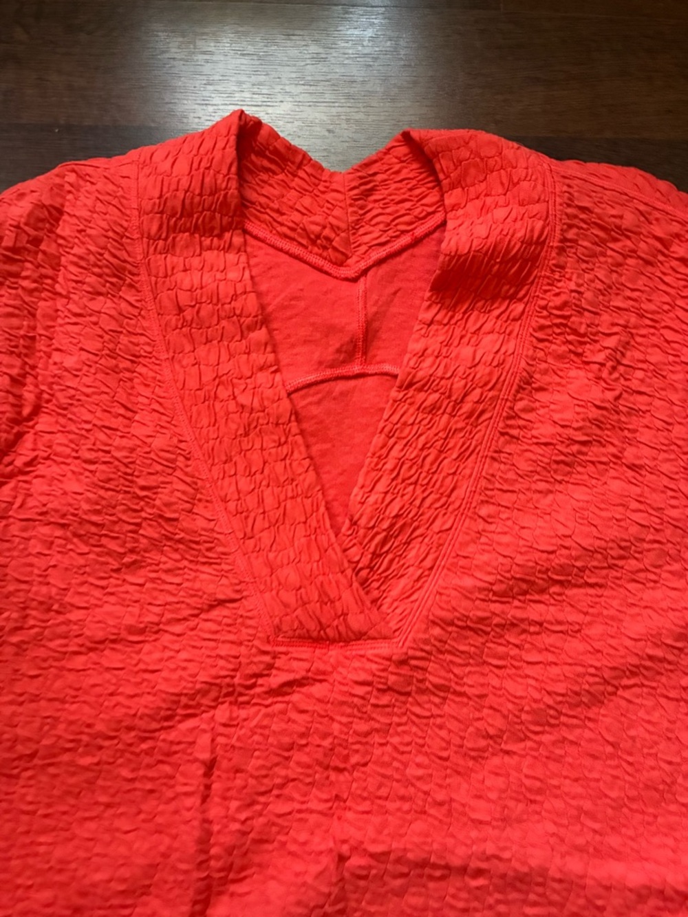 Lululemon Rippled V-Neck Pullover - Picture 4 of 6